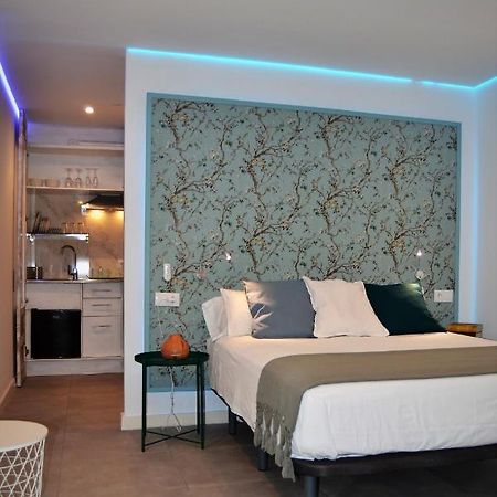 Suite Estudio Montana Torremolinos Exterior photo
