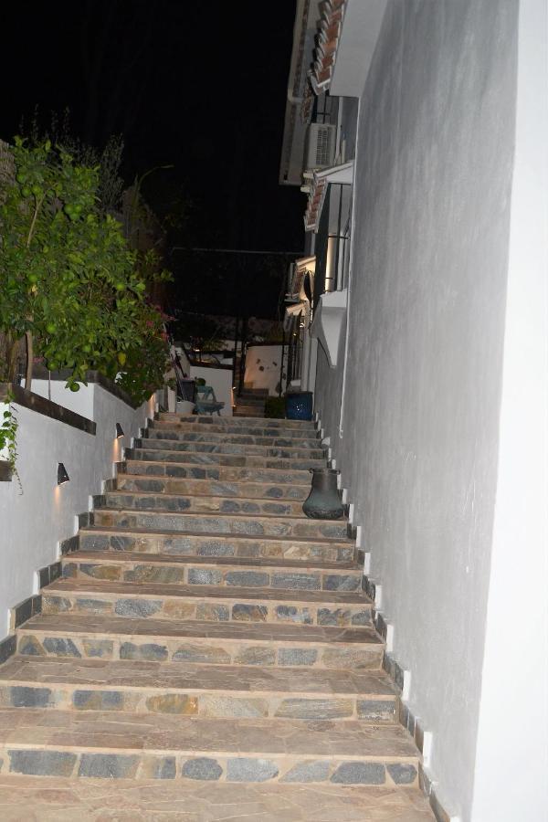 Suite Estudio Montana Torremolinos Exterior photo